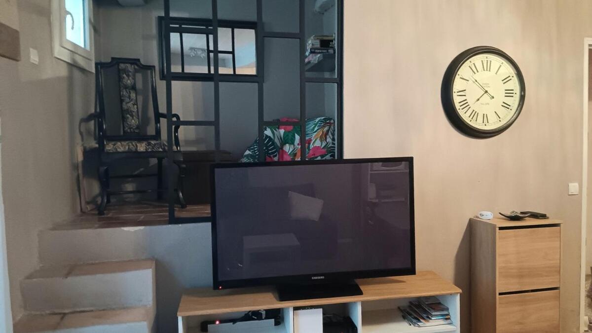 Appartement Pour 4 Personnes Dans Une Rue Tres Calme Saint-Laurent-le-Minier Buitenkant foto